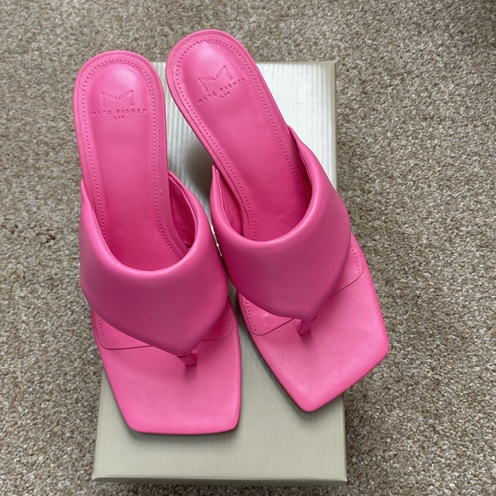 Marc Fisher CiCi Sandal - Picture 3 of 8